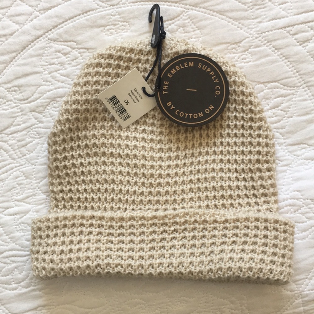 COTTON ON | NWT Hopper Beanie Hat Waffle Texture